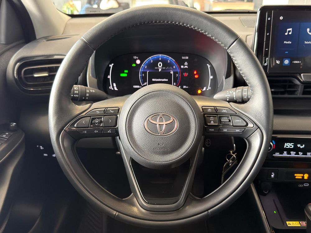Toyota Yaris Hybryda Salon Polska FV23% Salon Polska