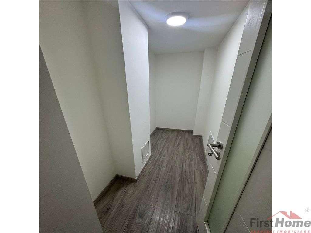 Ap 4 cam transformat in 3, et 1, renovat complet, zona Inspectoratul S-15