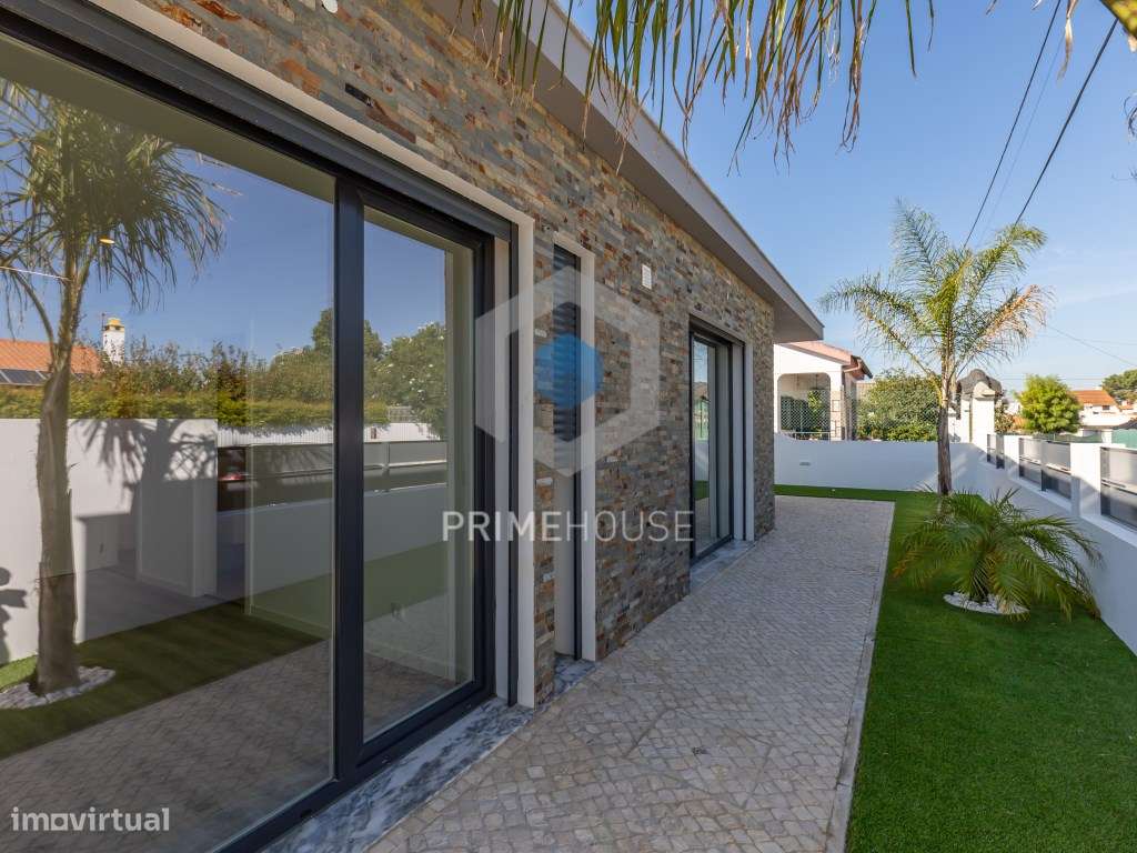 Moradia isolada T4 Nova com piscina, Azeitão - Pronta a escriturar - Grande imagem: 3/60