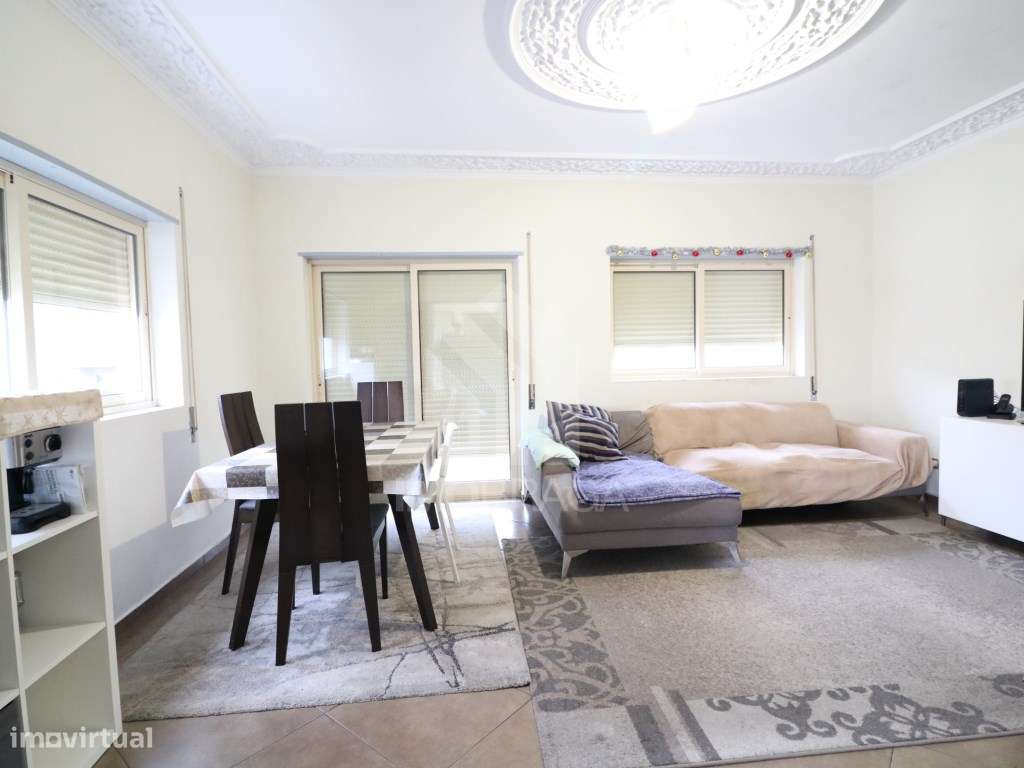 Arrendamento de Andar Moradia T3 situado em Nossa Senhora do Amparo... - Grande imagem: 5/25