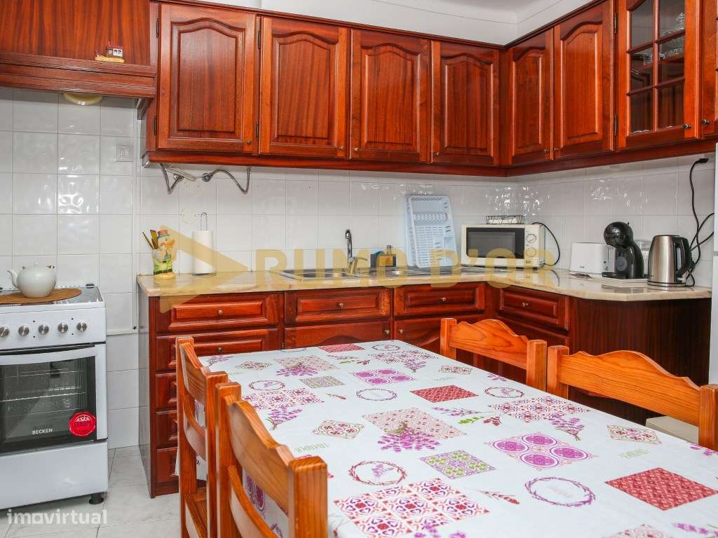 Moradia T2 - Centro de Alenquer - Luminosa e Pronta a Habitar-9