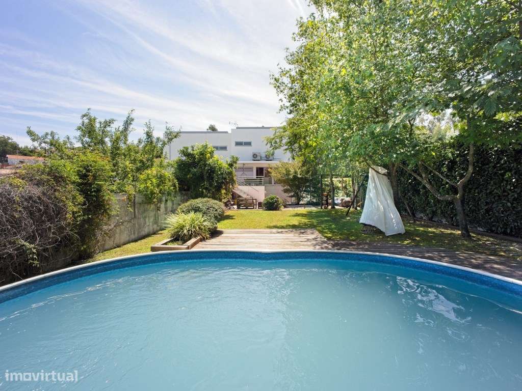 Moradia T3 em Vale S. Cosme- Piscina e jardim privativo-39