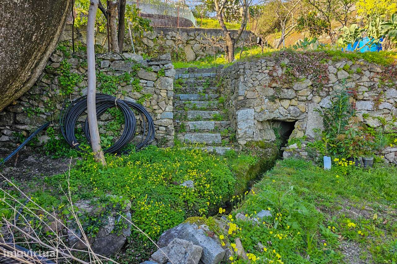 Moradia com Grande Potencial em Frades, Póvoa de Lanhoso-19