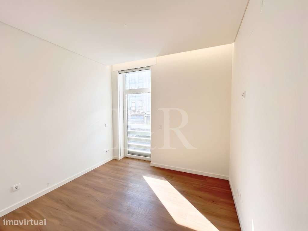 Apartamento T2 com terraço e estacionamento, Av. Almirante Reis, Li... - Grande imagem: 5/36