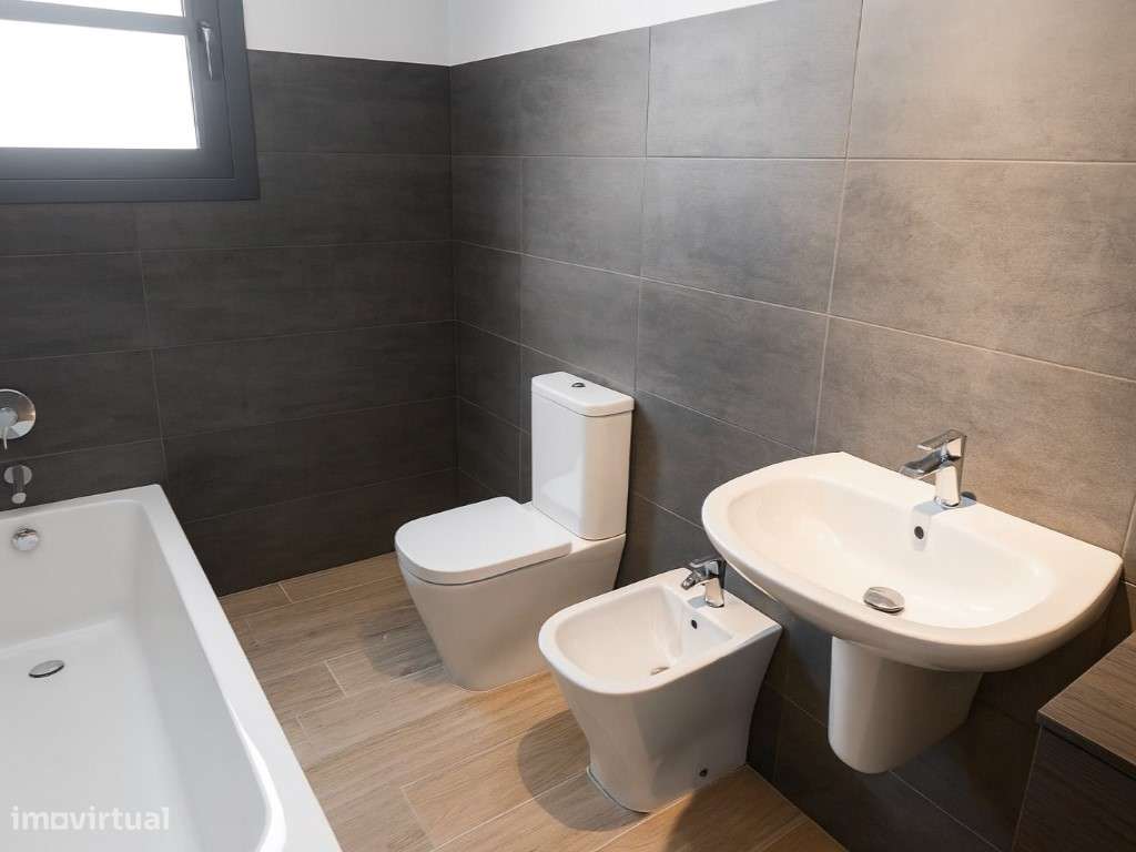 Apartamento T3 para Venda, no Coração do centro da cidade de Ovar!-8