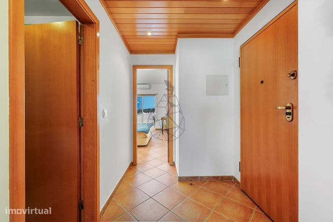Apartamento com 1 Quarto  na Urbanização Horta da Raminha  em Portimão-6