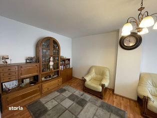 Vand apartament stradal MIOVENI