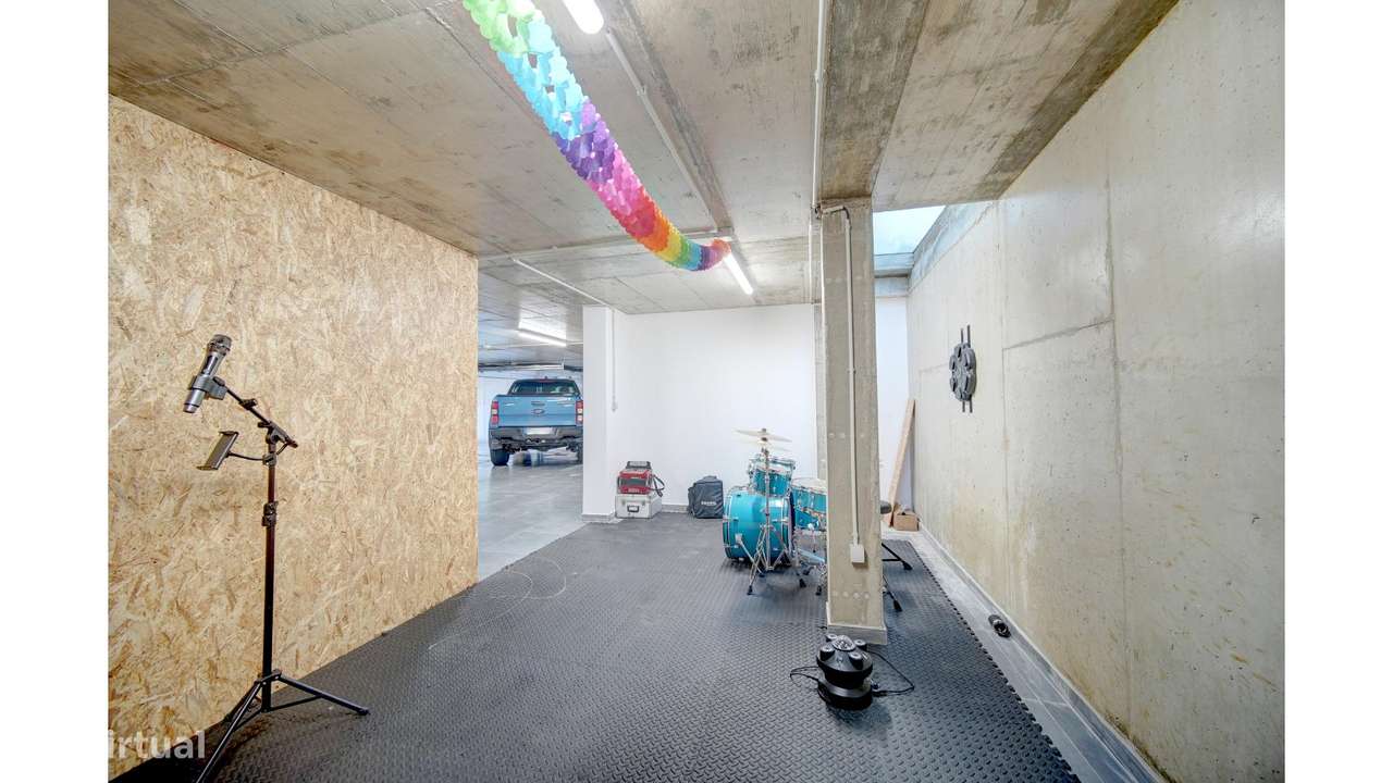 Moradia T4 na Serra de Casal de Cambra-35