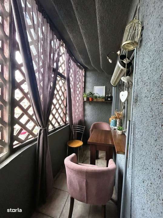 Vand apartament boem, intr-un bloc ca un refren-13