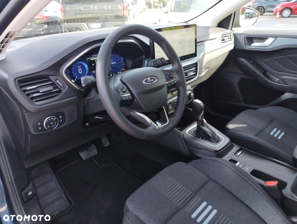 Ford Focus - 13