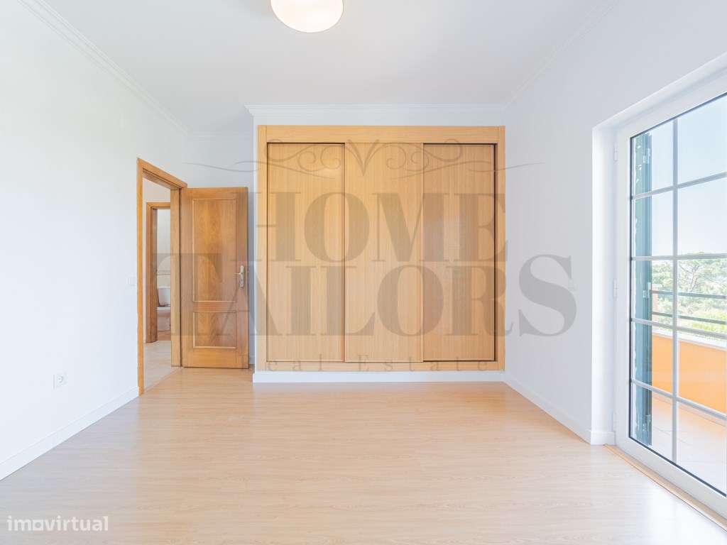 Moradia T4 com piscina-26