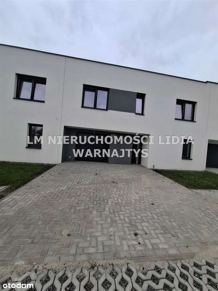 Nowoczesny Dom W Zabudowie Szeregowej
