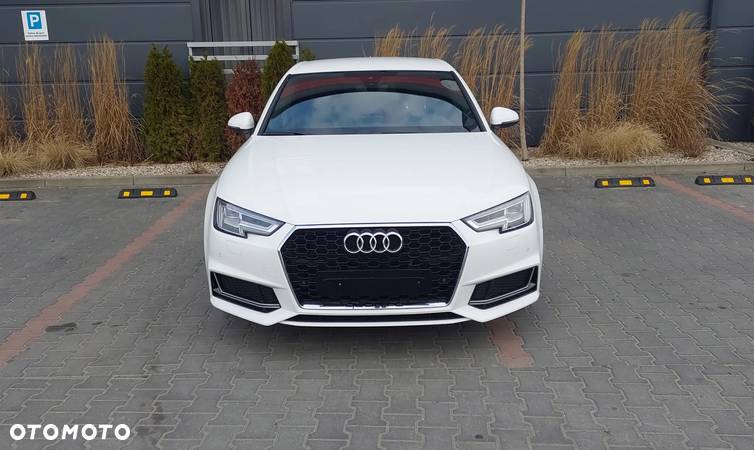 Audi A4 40 TDI Quattro S Line S tronic - 4