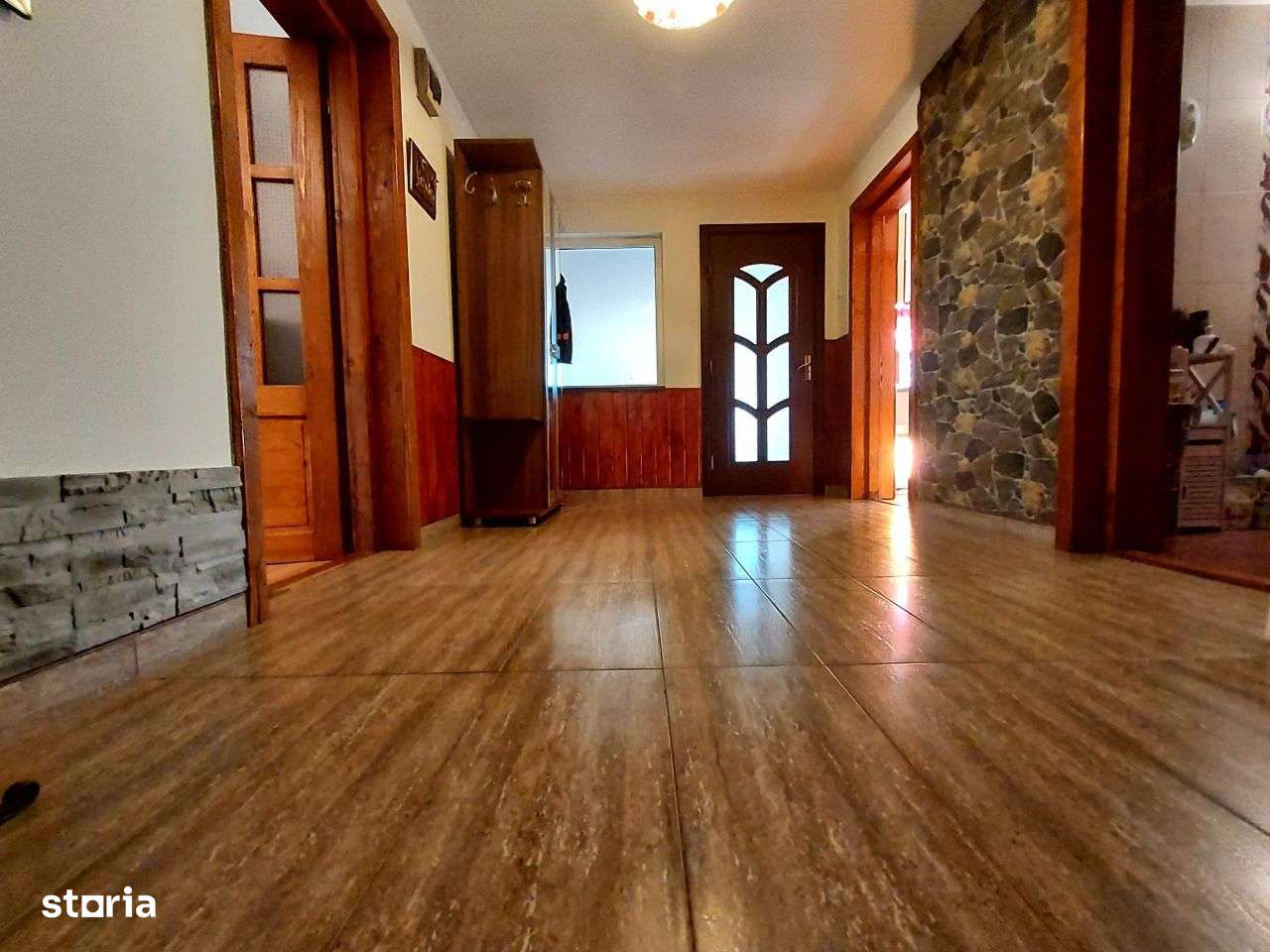 Vila Impresionantă în Deva–Construcție Solidă 3 garaje inclus elevator - Imagine principală: 2/19