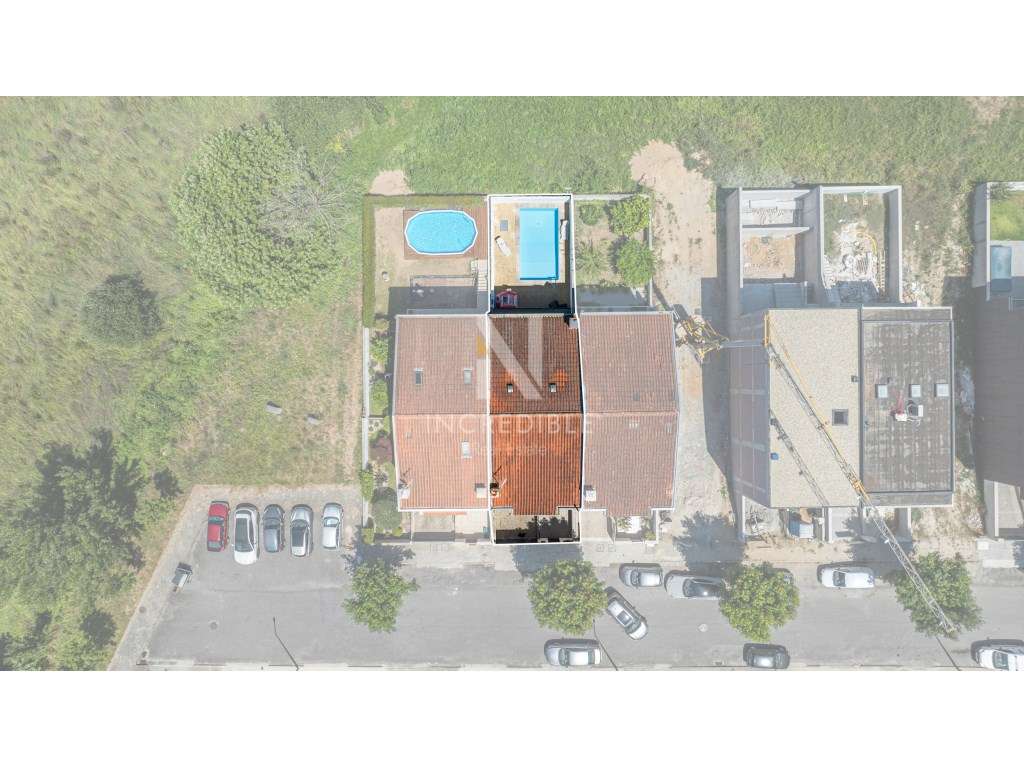 MORADIA T3+1 COM PISCINA EM FROSSOS, BRAGA-37