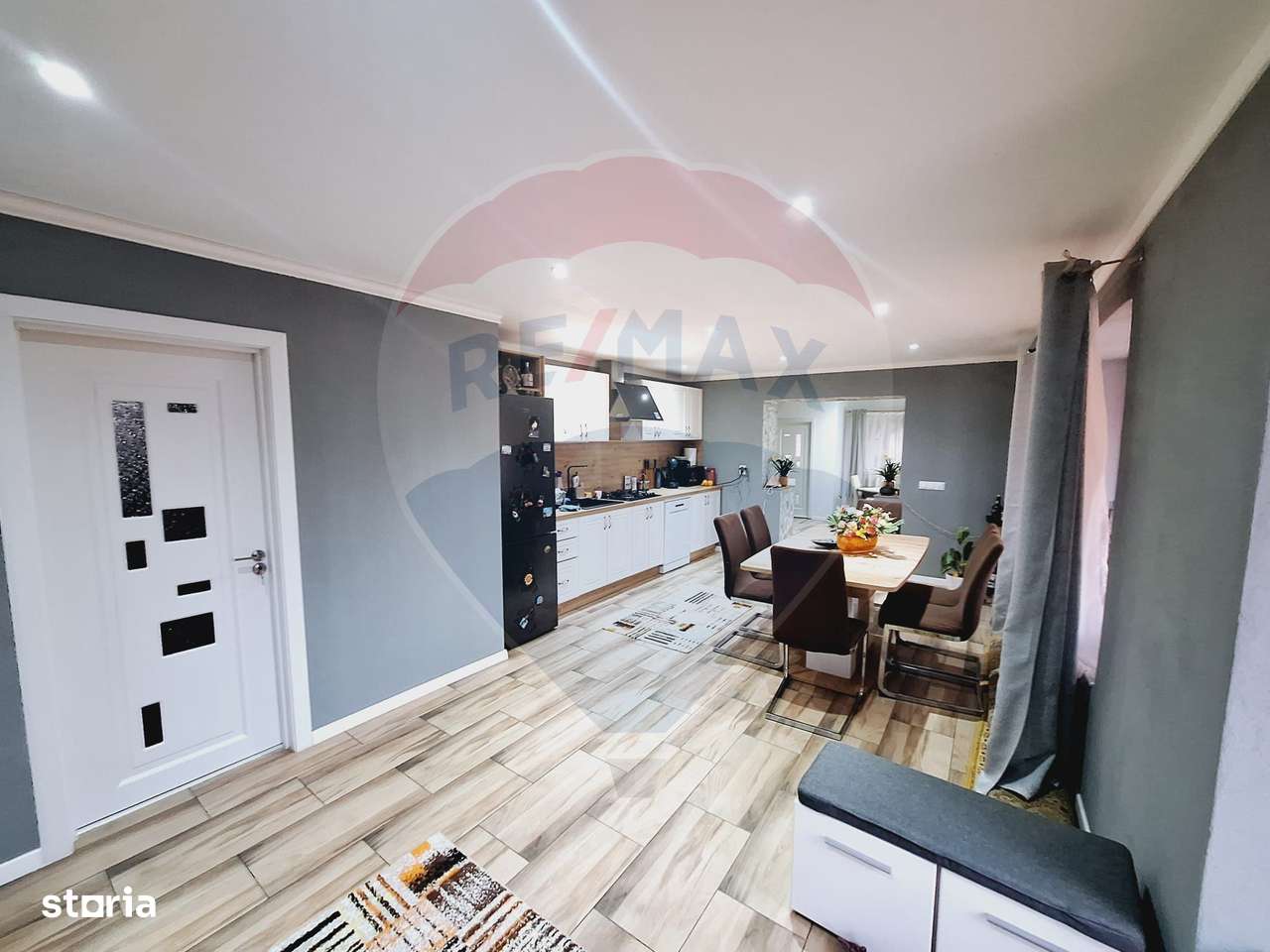 Casă cu 3 camere de vânzare in Hidiselu de Sus-3