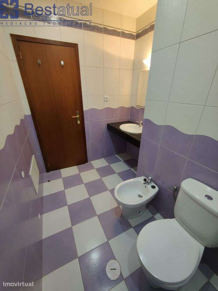 T2 Mobilado/Equipado-Cond. Fechado C/Piscina -Ofir-27