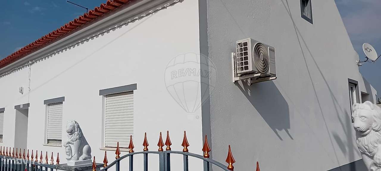 Moradia T6 para venda - Grande imagem: 2/19