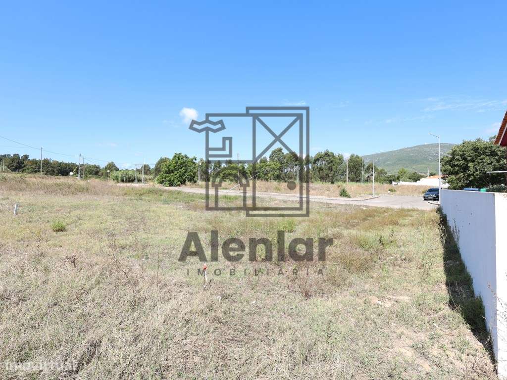 Lote para construção de Moraida - Abrigada-9