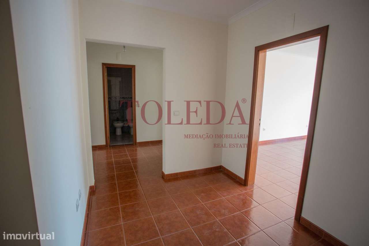 T3 com Lareira, Varanda, Boas áreas-14