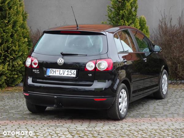 Volkswagen Golf Plus 1.6 Comfortline - 12