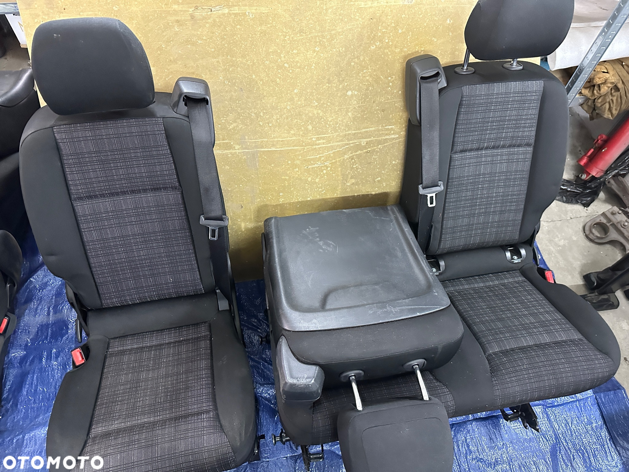 Mercedes 447 metris fotel comfort kanapa ławka  trójka 2+1 koziołek  kanapa EQV v klasa Vito - 12
