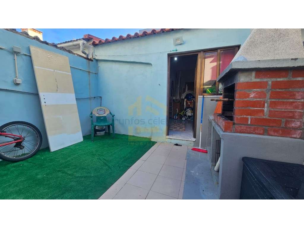 Moradia T2+1 Totalmente Renovada - 100m da Praia | Vila do Conde-26