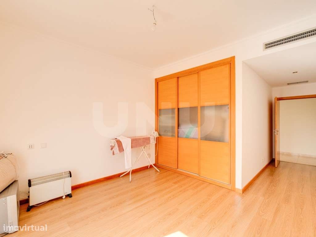 Quinta com 4,8 hectares e casa T9 em Vila Nova da Baronia-31