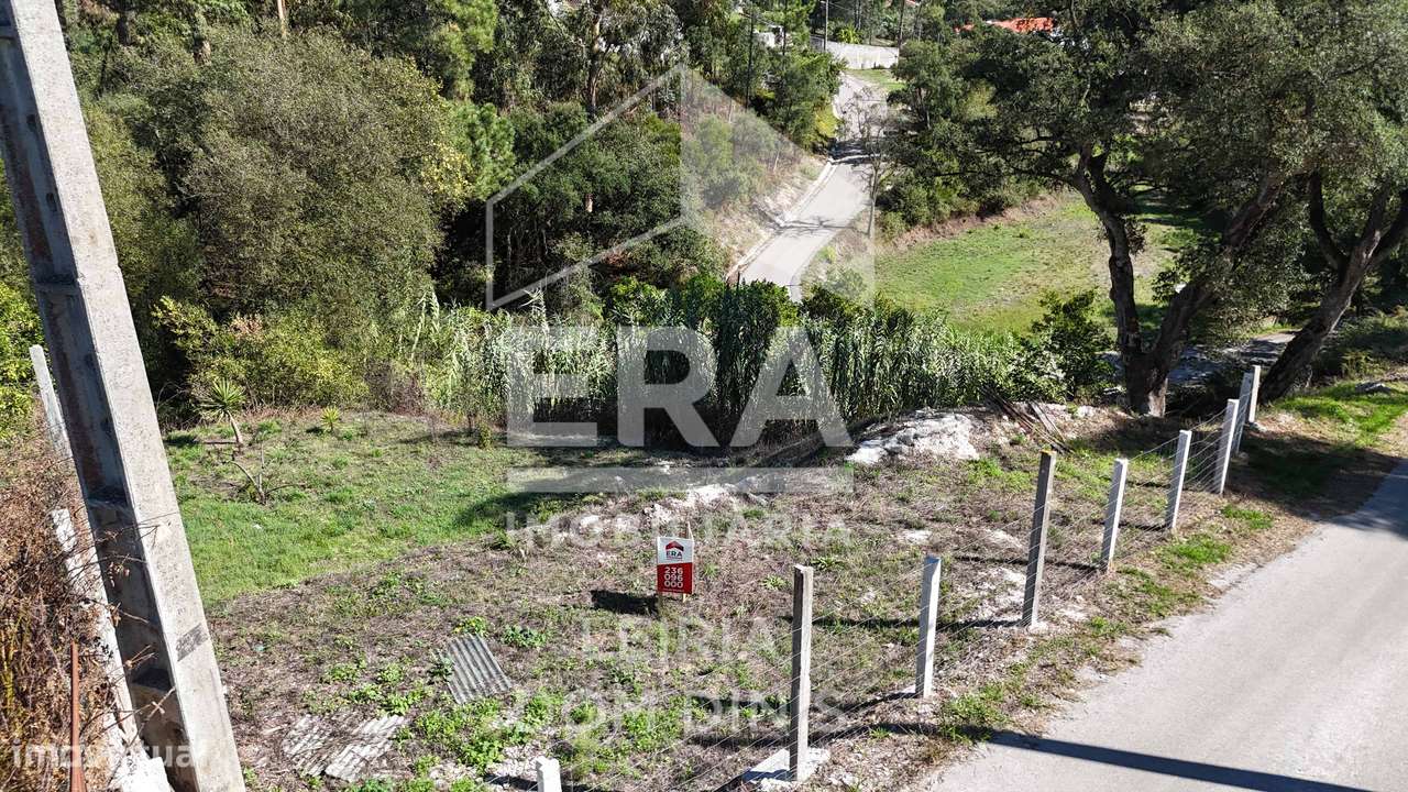 Terreno para construção com cerca de 900m²-11