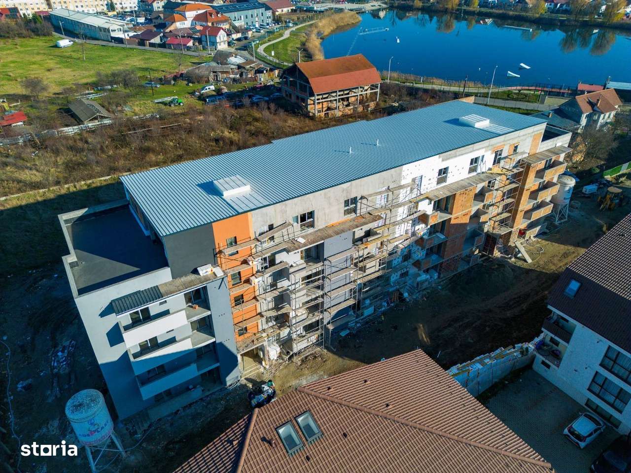 Apartament cu curte - 2 camere - bloc nou - langa Lac - Imagine principală: 5/11