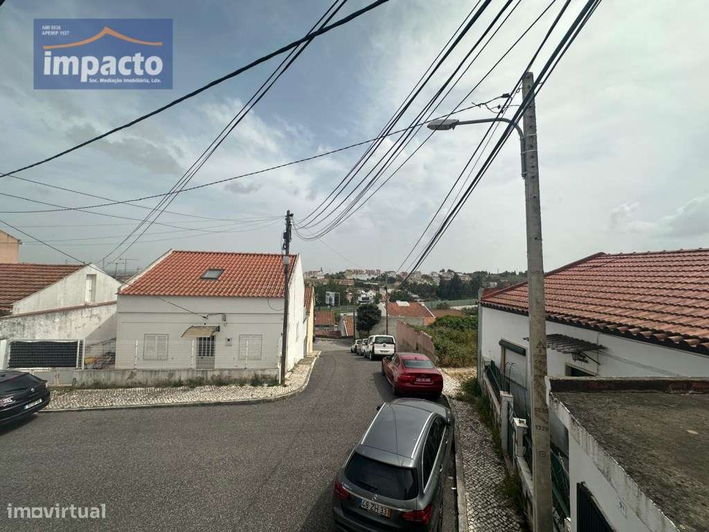 MORADIA 2 PISOS C/ENTRADAS INDEPENDENTES, Bom Sucesso, Alverca-22