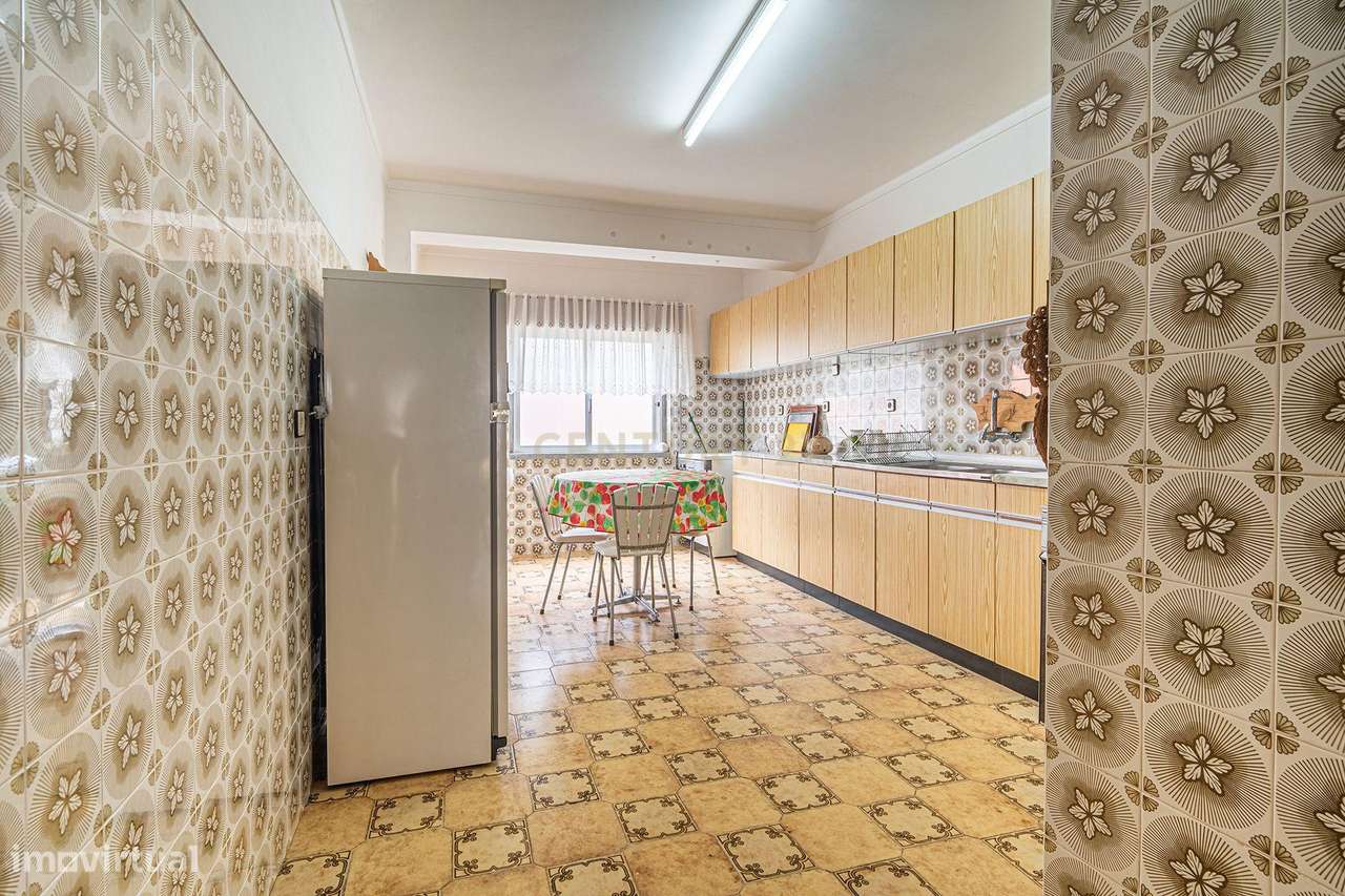 Apartamento T3 com Vista Cidade em Alverca Do Ribatejo .-5