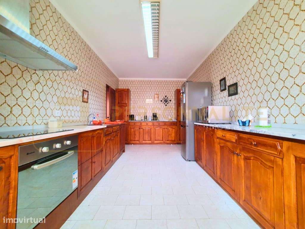 Apt. Duplex T4 + T3 c/ terraço e vistas sobre a Penha-5