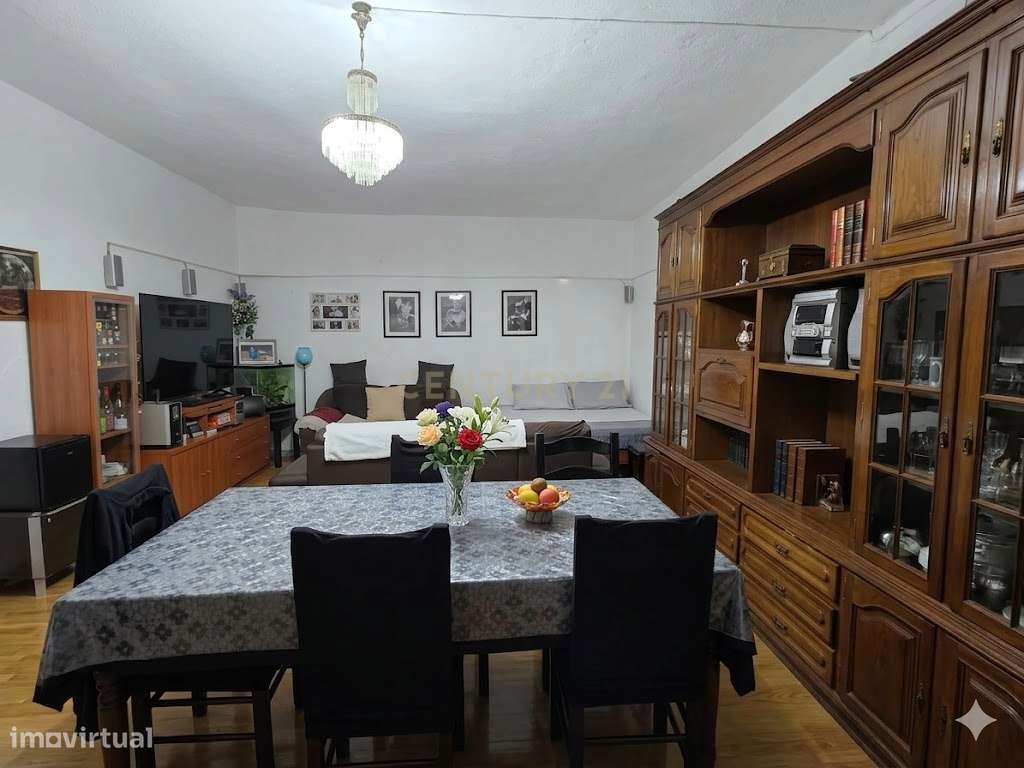 Apartamento T2 em Casal de Cambra-3