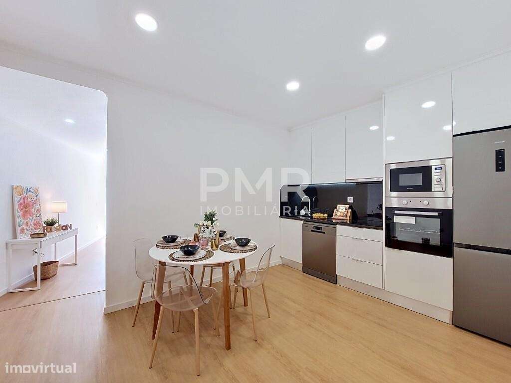 Moradia totalmente renovada com espaço exterior – Vale de Figueira-15