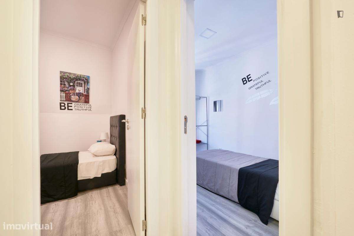 Quarto - localizado em Arroios Lisbon - Grande imagem: 5/10