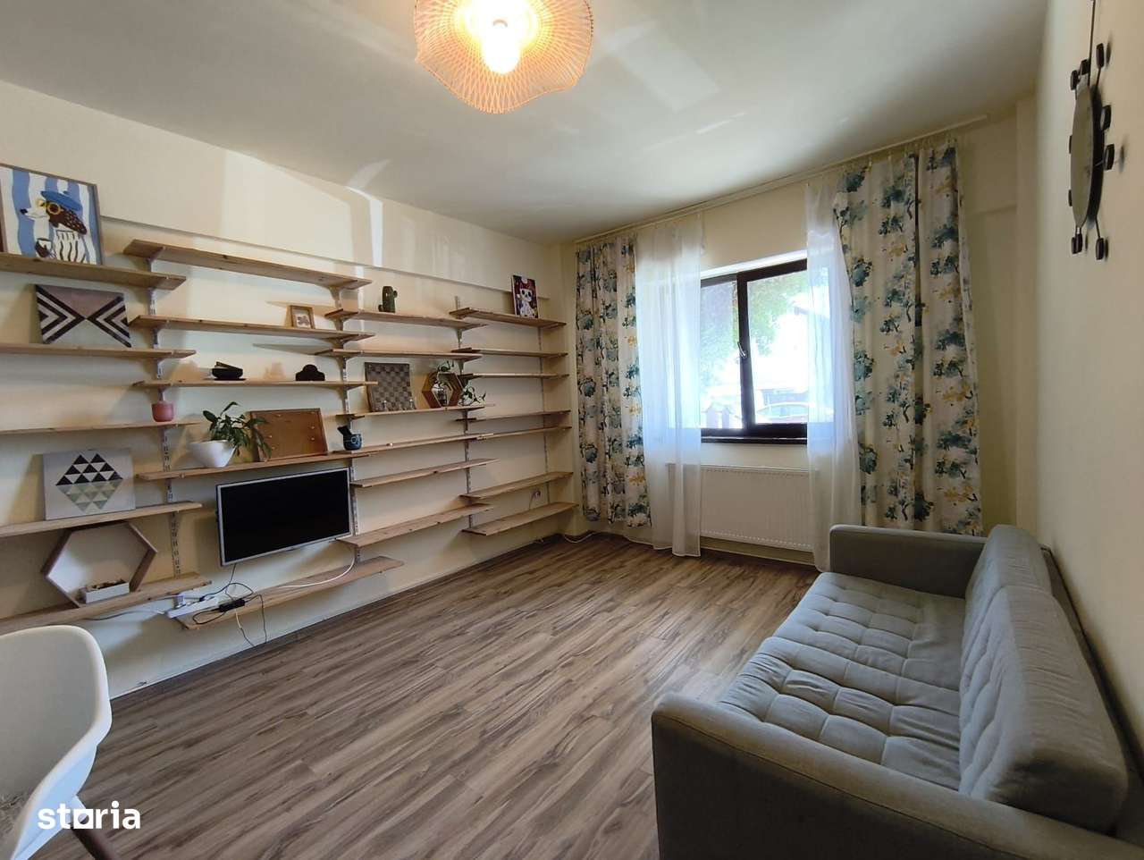 Apartament 2 camere Dec 58 mp+ loc de parcare Cug Capitol 92000 euro-1