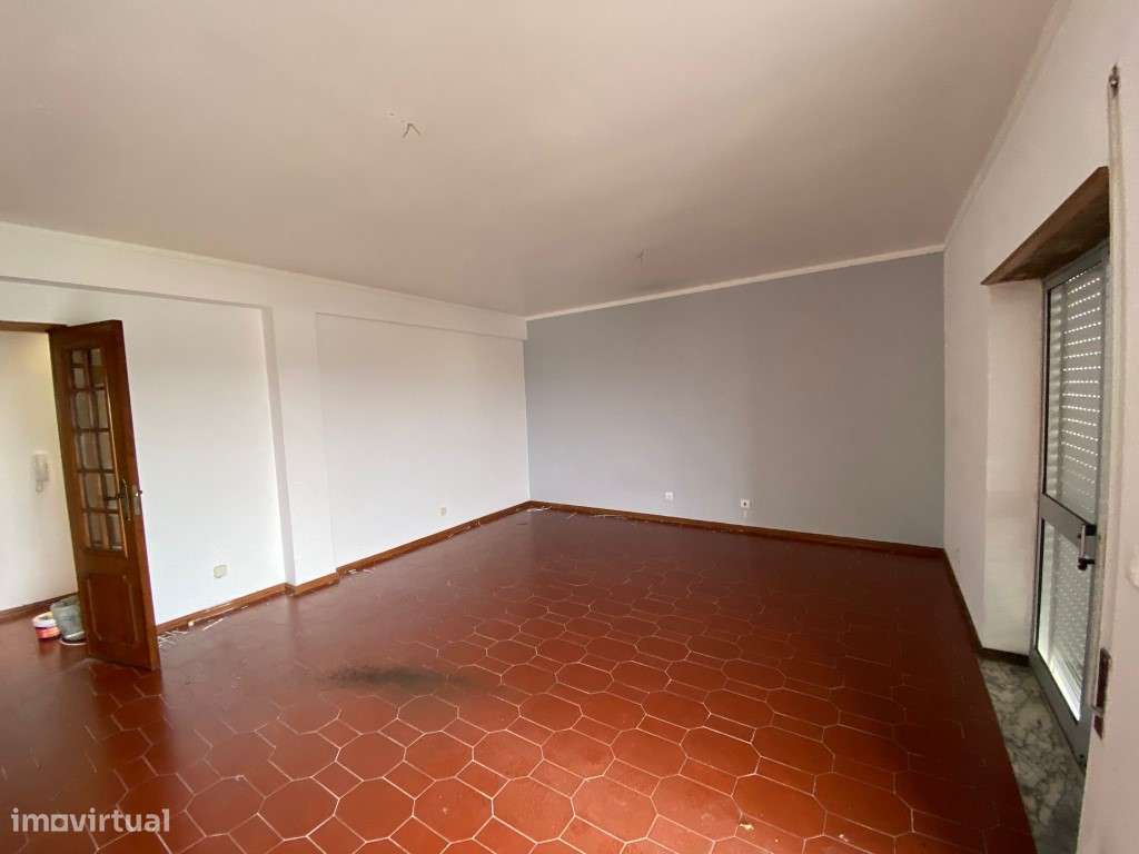 Apartamento T2 - 2.º Andar - Grande imagem: 5/14