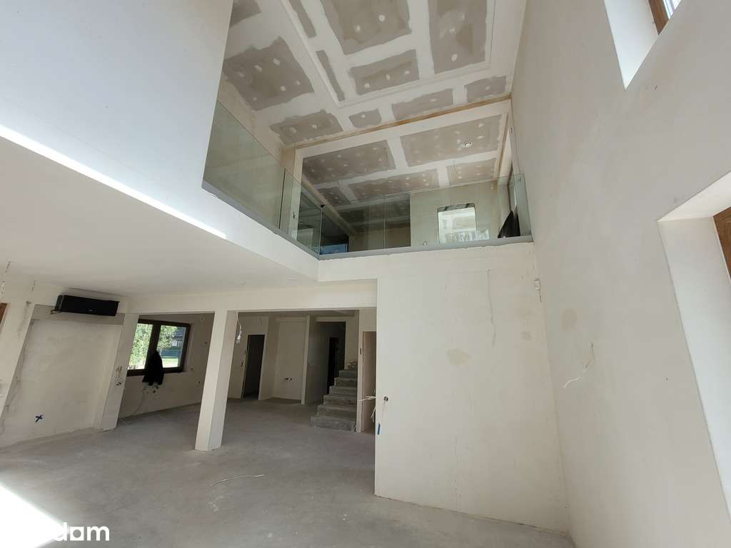 Nowoczesna Elegancja i Przestrzeń: Dom "Riwiera 3"-8