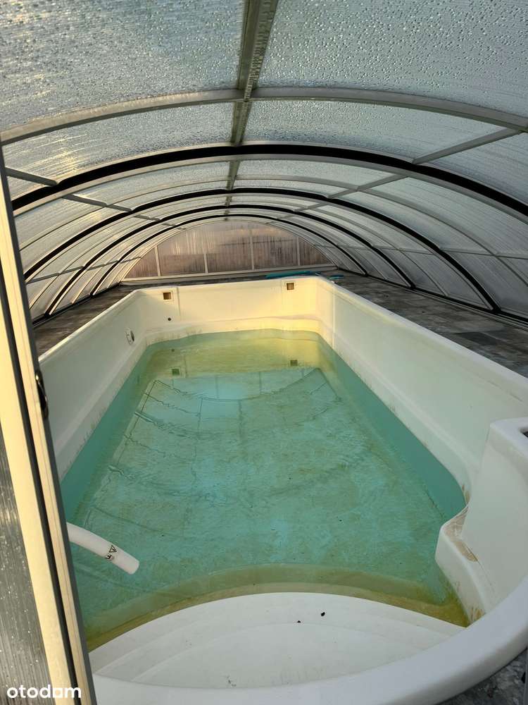 Przestronny dom z basenem i garażem, podmiejska lokalizacja - Pełny obrazek: 4/19