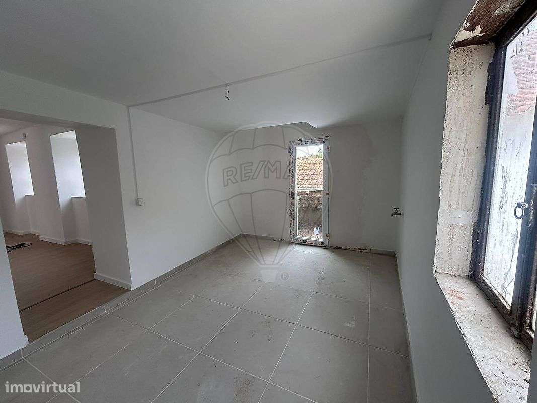 Moradia T2 para venda-4