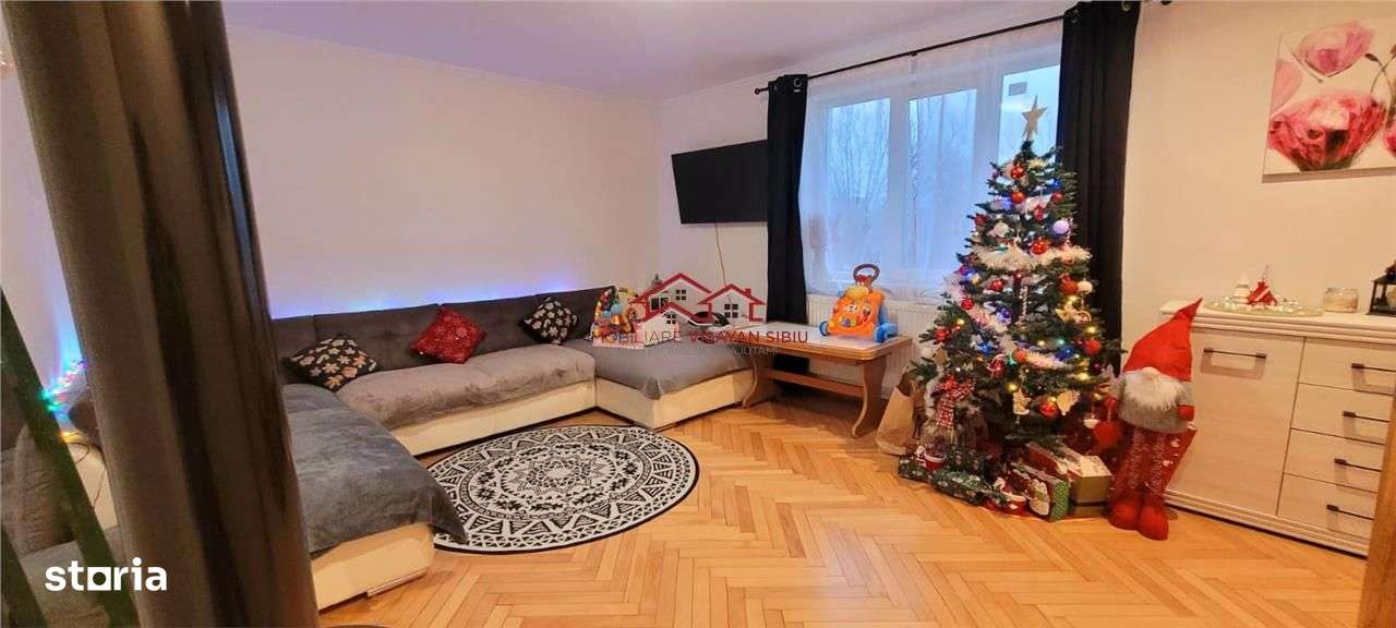 apartament spatios la casa cu gradina,Cisnadie,comision 0-3