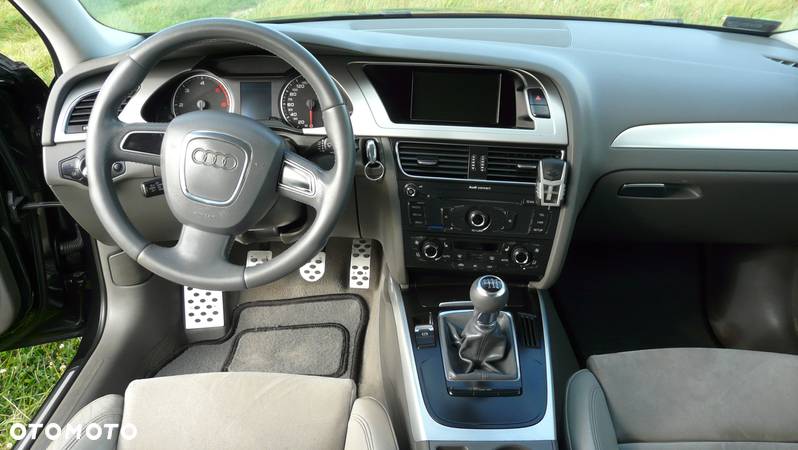 Audi A4 Avant 2.0 TDI DPF Ambiente - 21