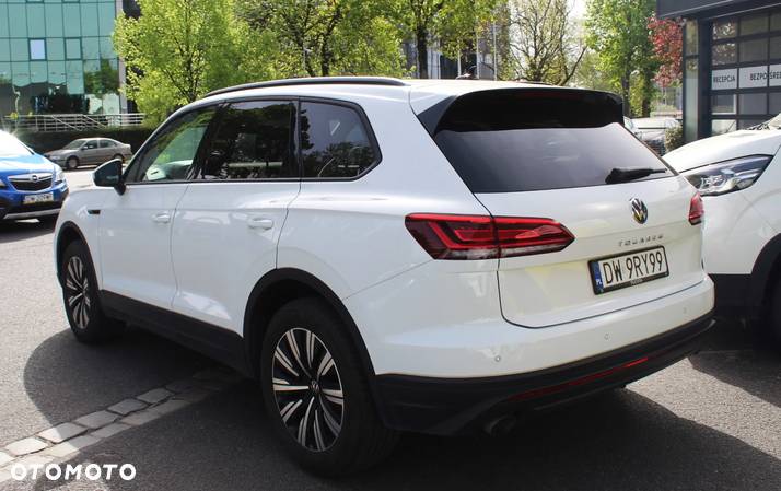 Volkswagen Touareg 3.0 V6 TDI SCR 4Mot - 3