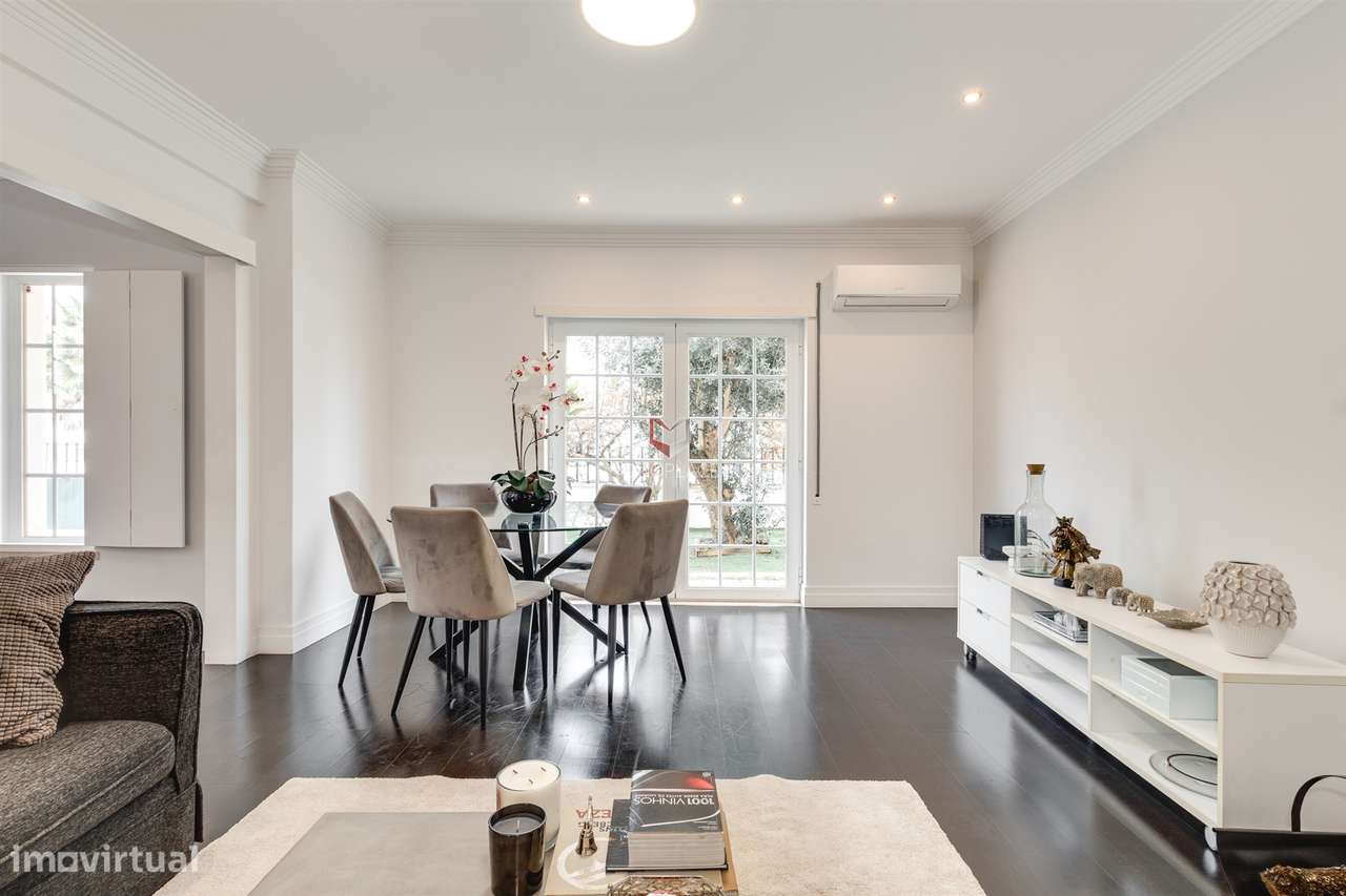 Moradia Premium T4 com Sótão, Ginásio, Garagem e Excelentes Áreas | Mo-5