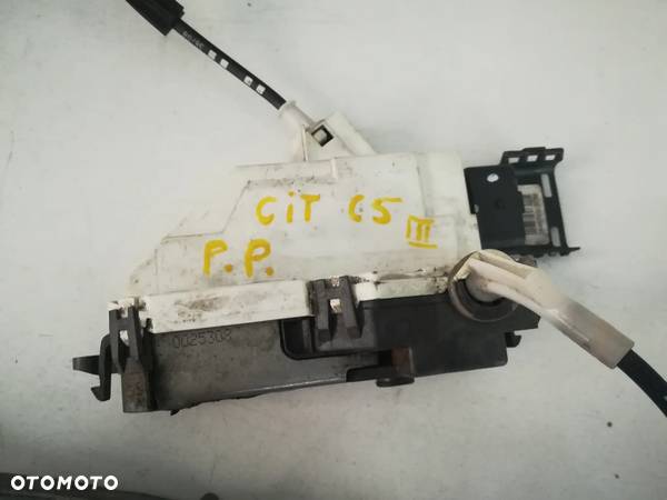 ZAMEK DRZWI PRAWY PRZÓD CITROEN C5 III 574387 - 2