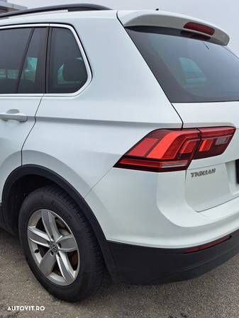 Volkswagen Tiguan - 4