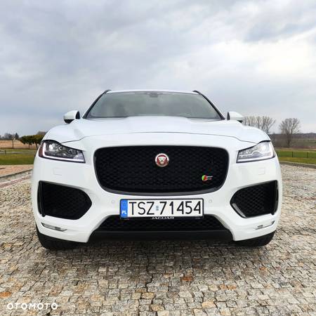 Jaguar F-Pace S AWD - 24