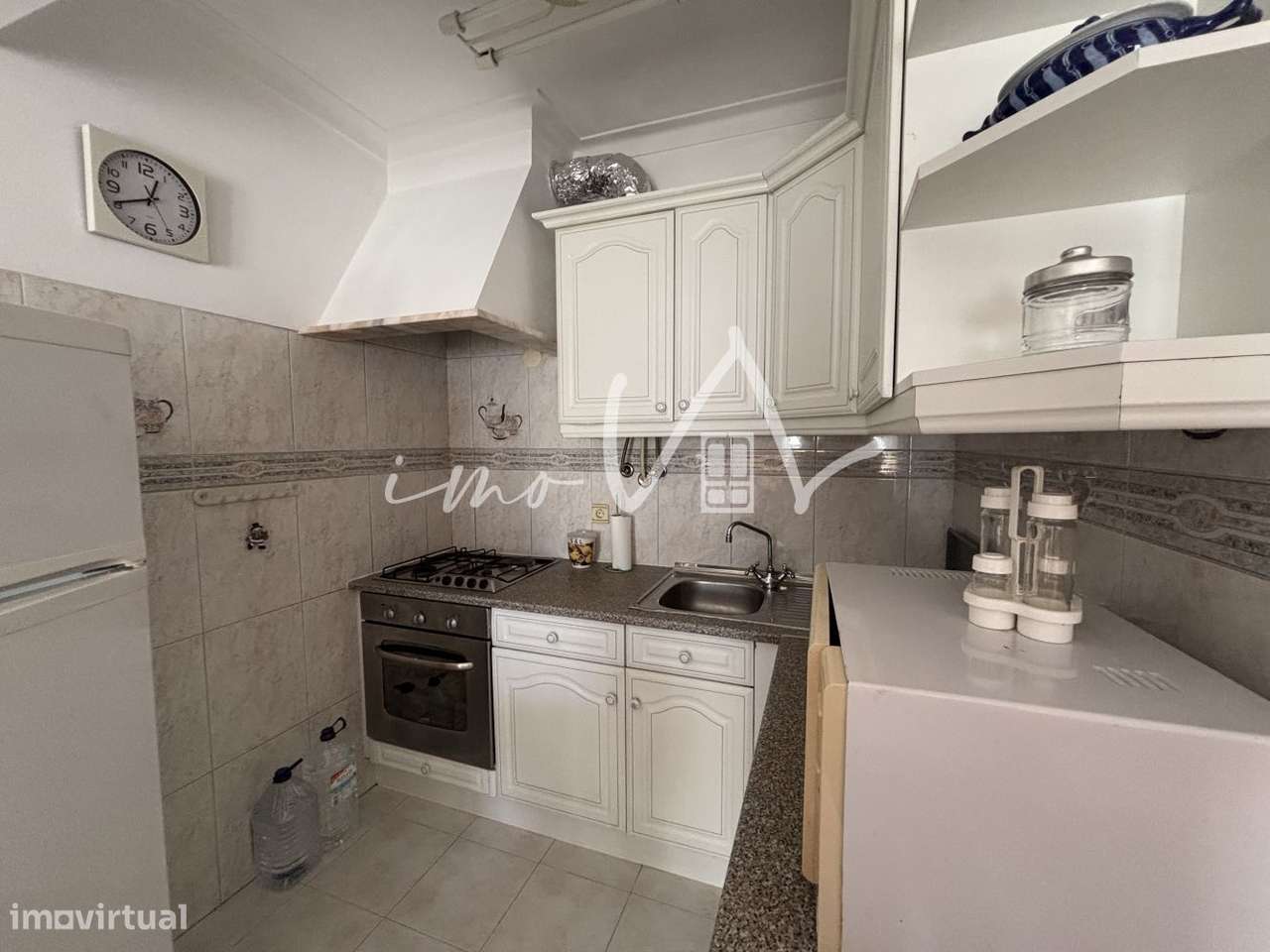 Apartamento T2 com parqueamento em Armação de Pêra - Grande imagem: 4/22