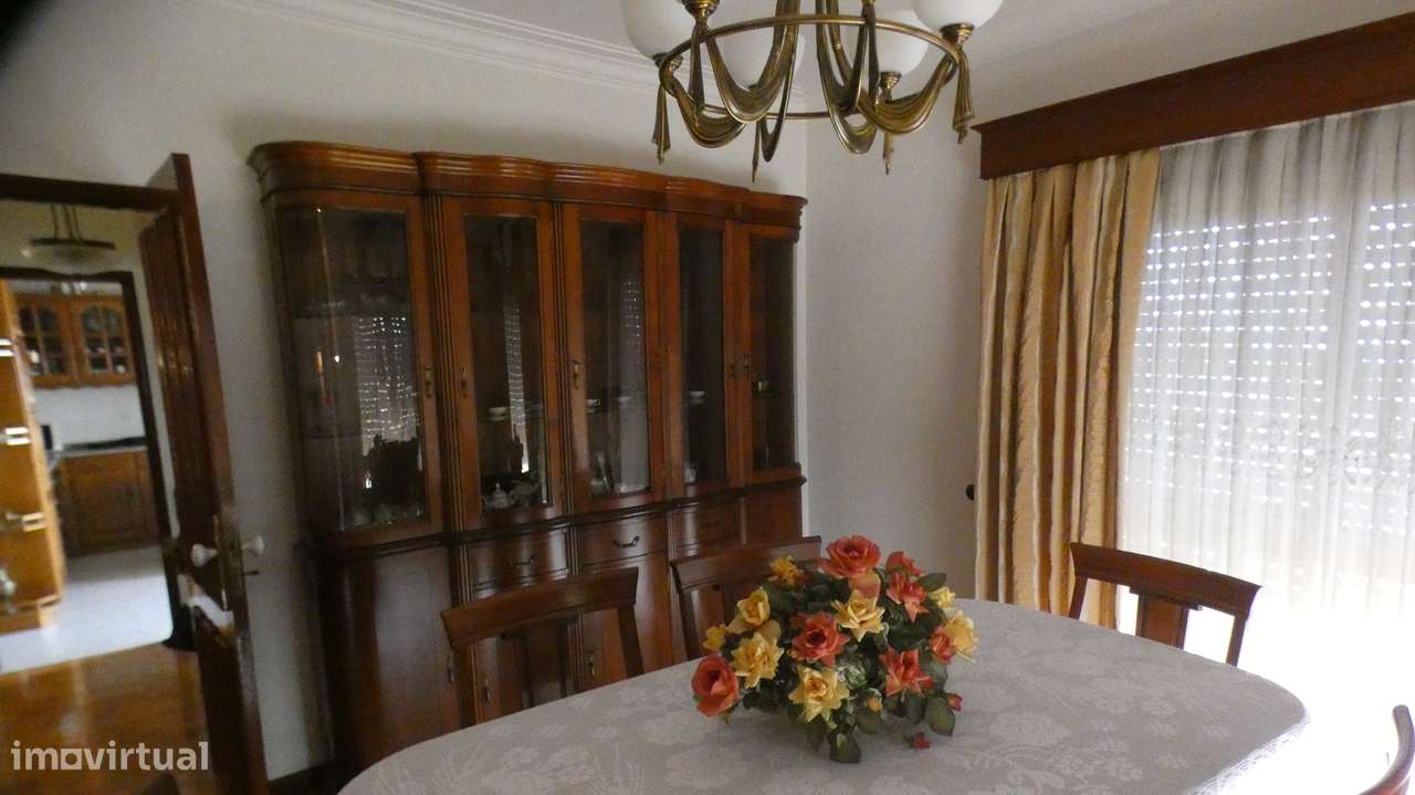 Moradia T5 S. Mamede Coronado-14